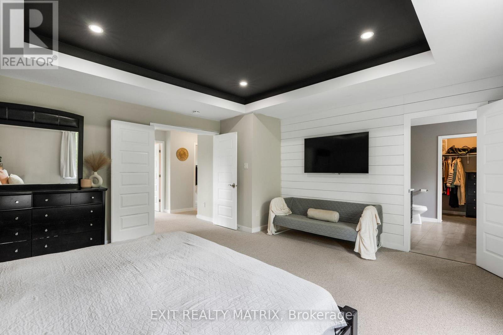 Photo 19 of 1463 Vinette Road, Clarencerockland ON