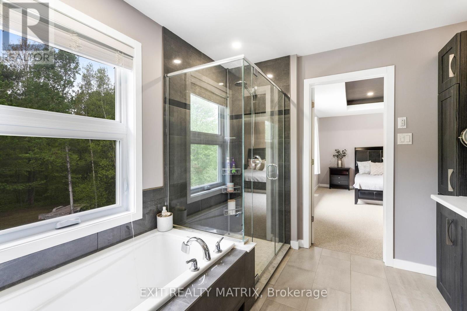 Photo 21 of 1463 Vinette Road, Clarencerockland ON