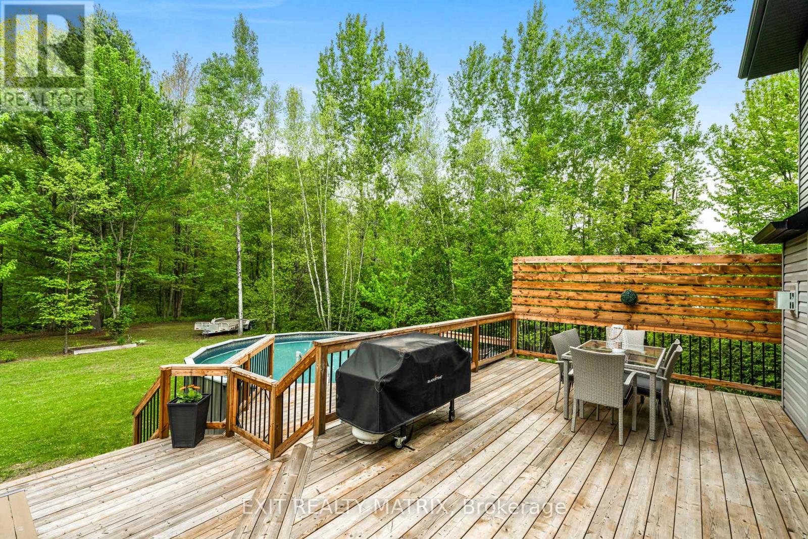 Photo 32 of 1463 Vinette Road, Clarencerockland ON