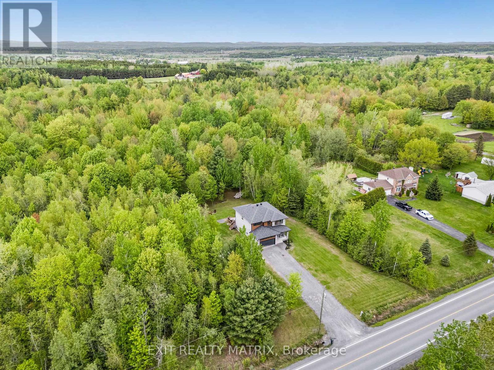 Photo 35 of 1463 Vinette Road, Clarencerockland ON