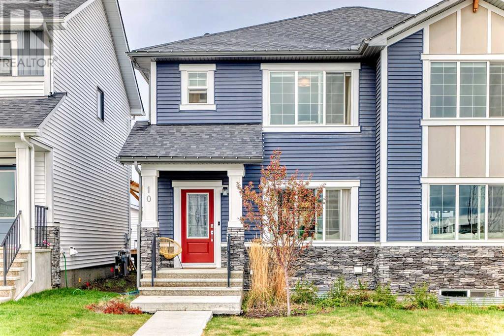 10 Emberside Link, Cochrane, Alberta
