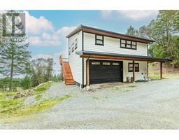879 Rainbow Rd, Salt Spring, BC V8K2M8 Photo 14