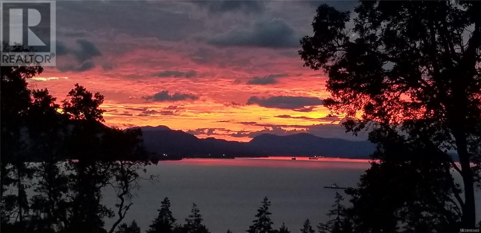 879 Rainbow Rd, Salt Spring