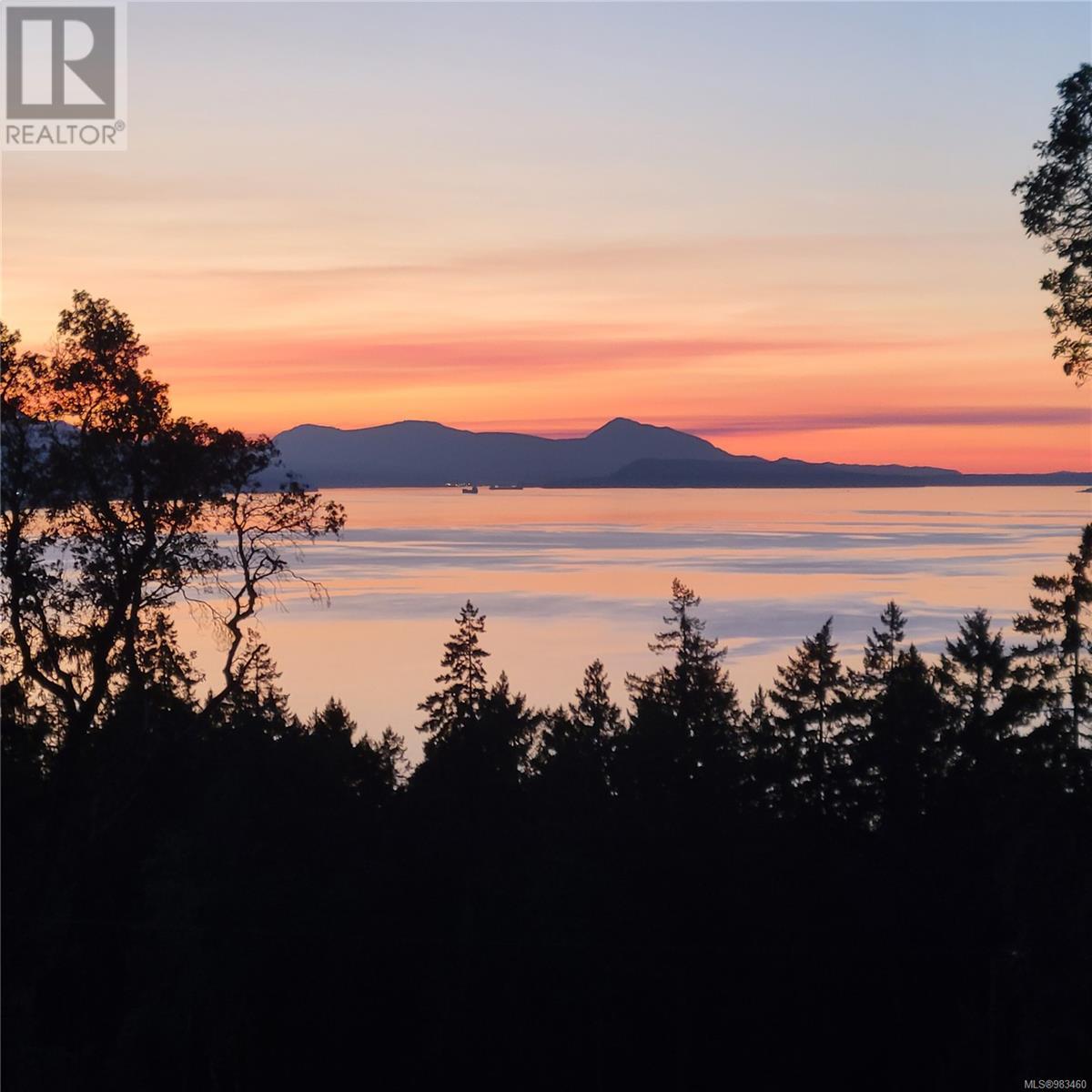 879 Rainbow Rd, Salt Spring