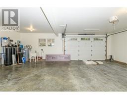 879 Rainbow Rd, Salt Spring, BC V8K2M8 Photo 11