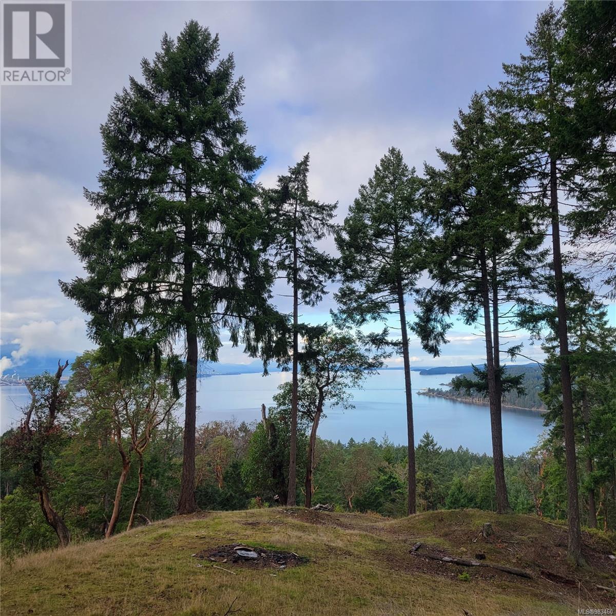 879 Rainbow Rd, Salt Spring