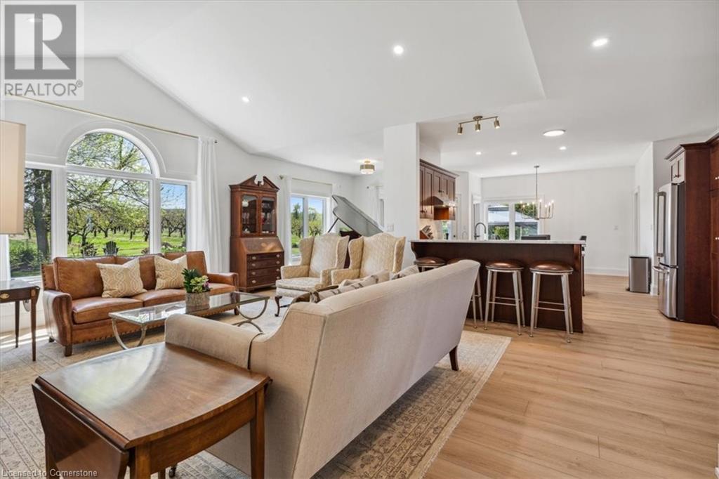 Photo 7 of 5252 Greenlane Road, Lincoln ON