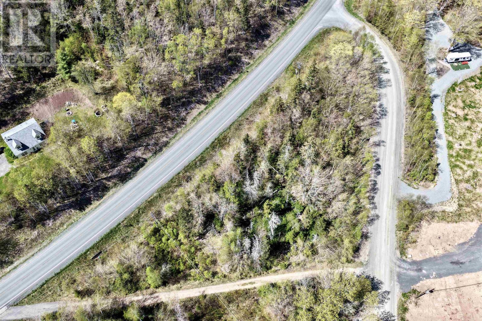 Property 5 of 6 of No 19 Highway