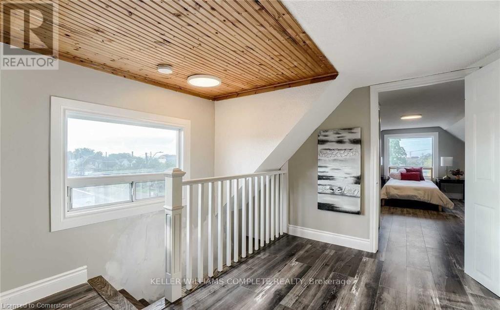 Photo 5 of 2 32 Lloyd Street, Hamilton ON