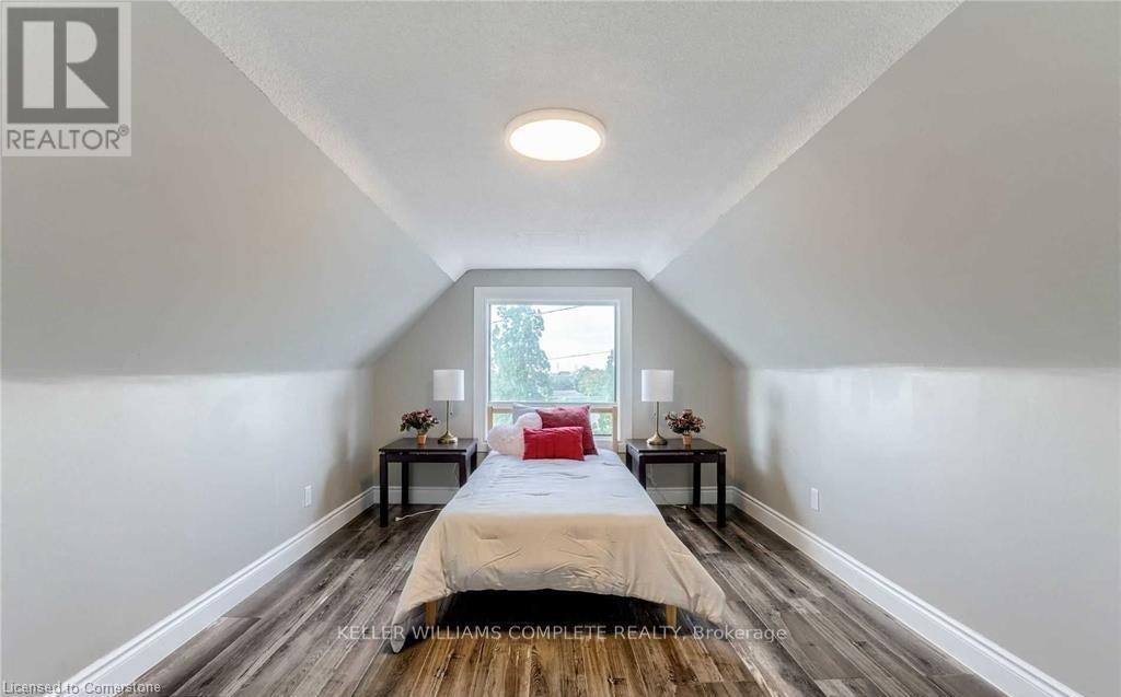 Photo 6 of 2 32 Lloyd Street, Hamilton ON