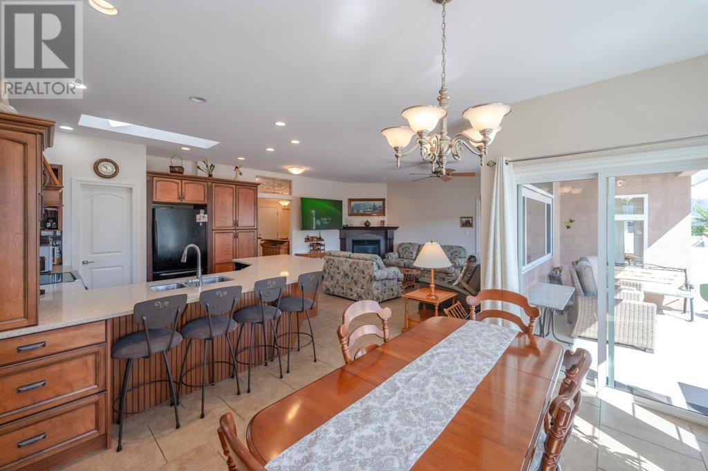  6905 MOUNTAINVIEW Drive, Oliver