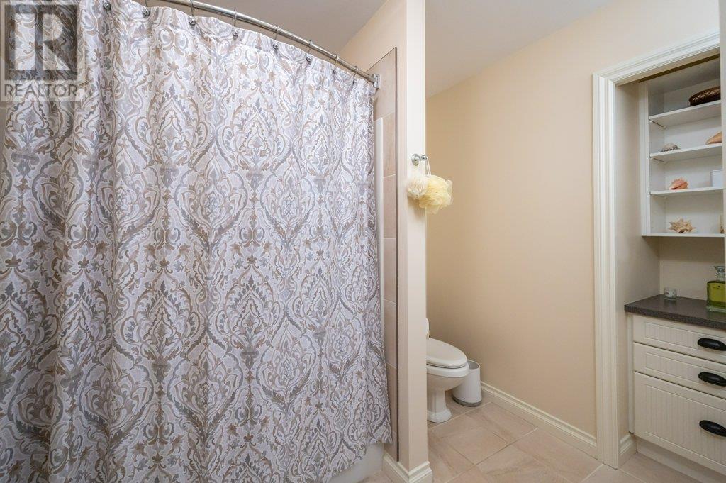  6905 MOUNTAINVIEW Drive, Oliver
