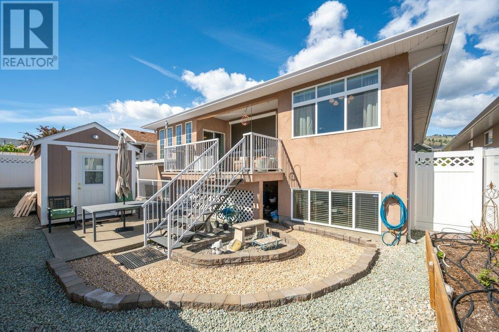  6905 MOUNTAINVIEW Drive, Oliver