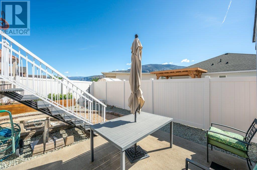  6905 MOUNTAINVIEW Drive, Oliver