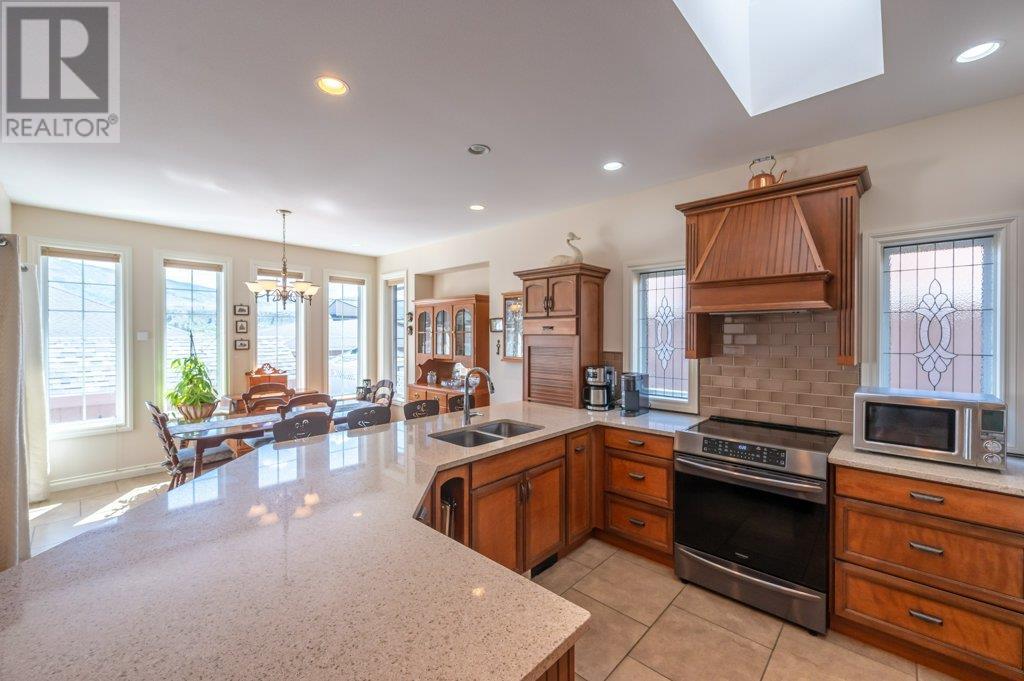  6905 MOUNTAINVIEW Drive, Oliver
