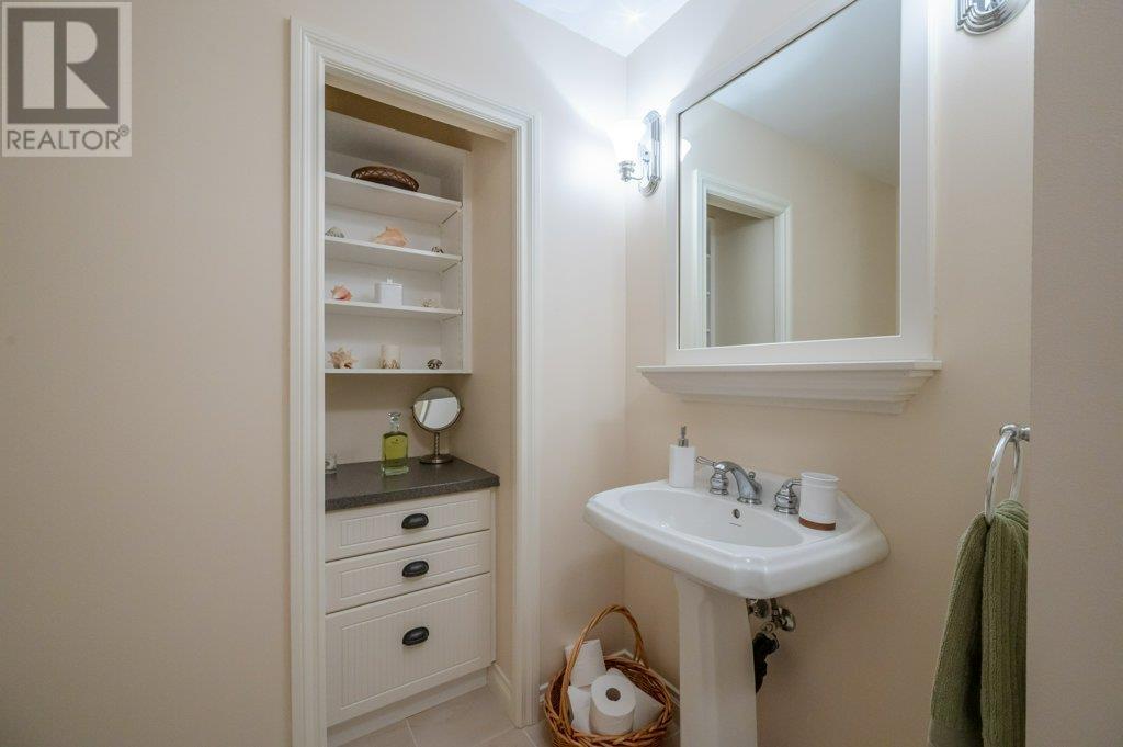  6905 MOUNTAINVIEW Drive, Oliver