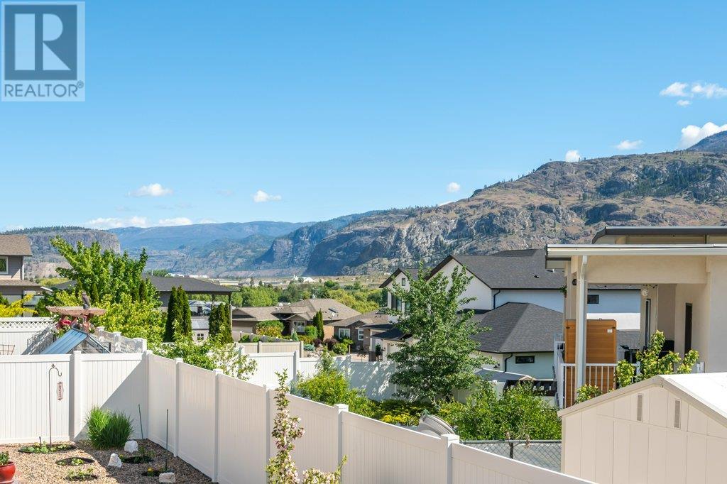  6905 MOUNTAINVIEW Drive, Oliver