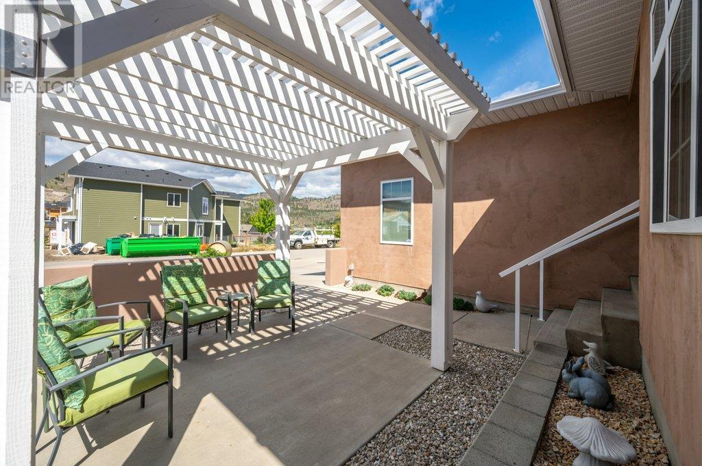  6905 MOUNTAINVIEW Drive, Oliver