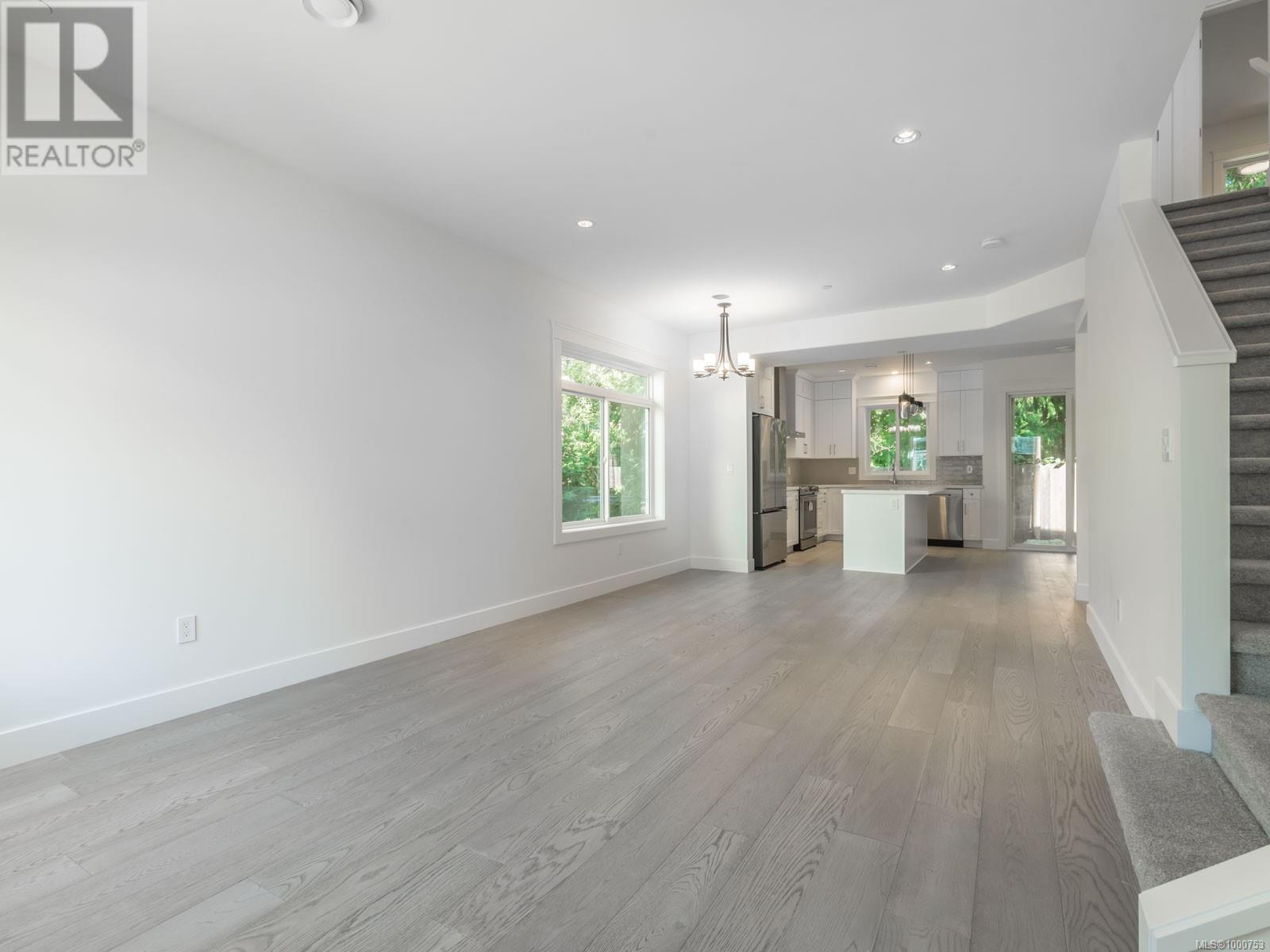 Photo 6 of 113 5160 Hammond Bay Rd, Nanaimo BC