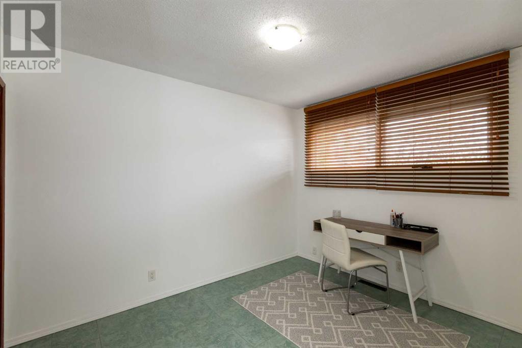 5120 48 Street, Innisfail
