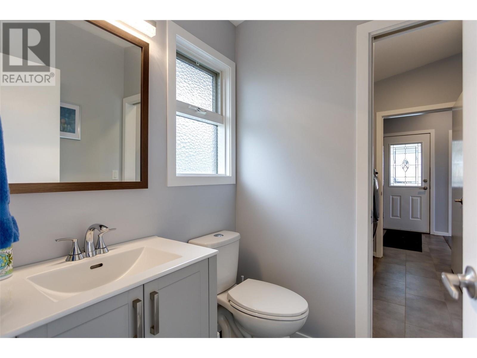  1035 Sutcliffe Court, Kelowna