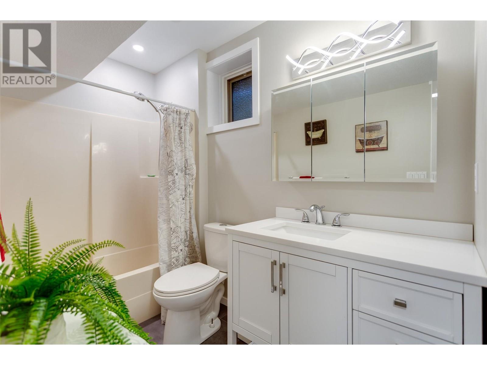  1035 Sutcliffe Court, Kelowna