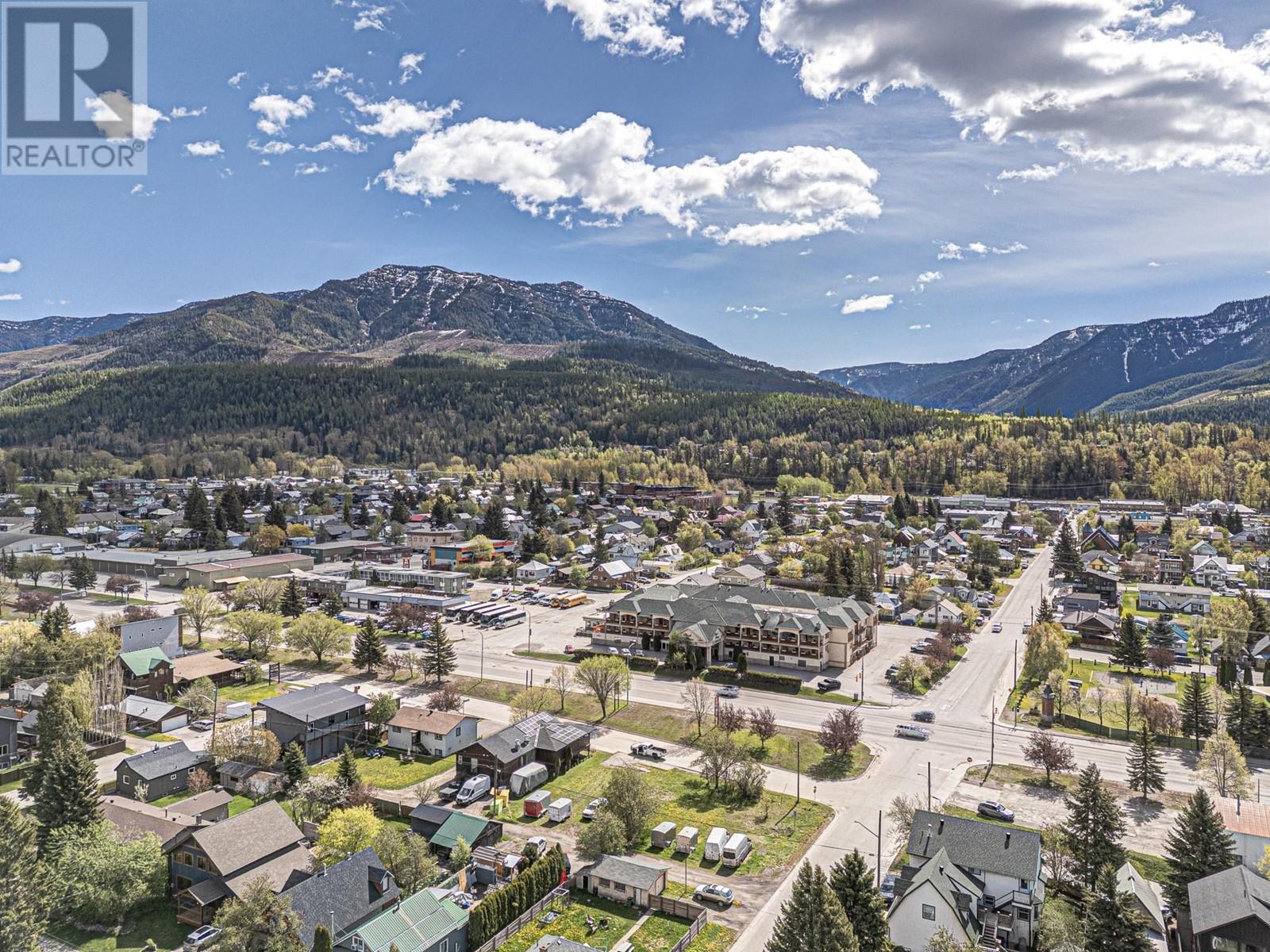 Photo 21 of 701 721 7th Avenue, Fernie BC