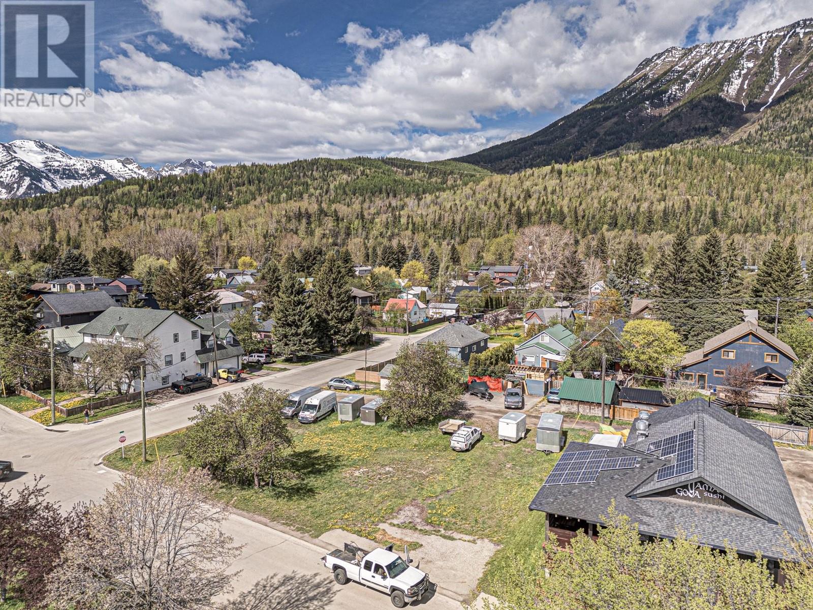 Photo 10 of 701 721 7th Avenue, Fernie BC