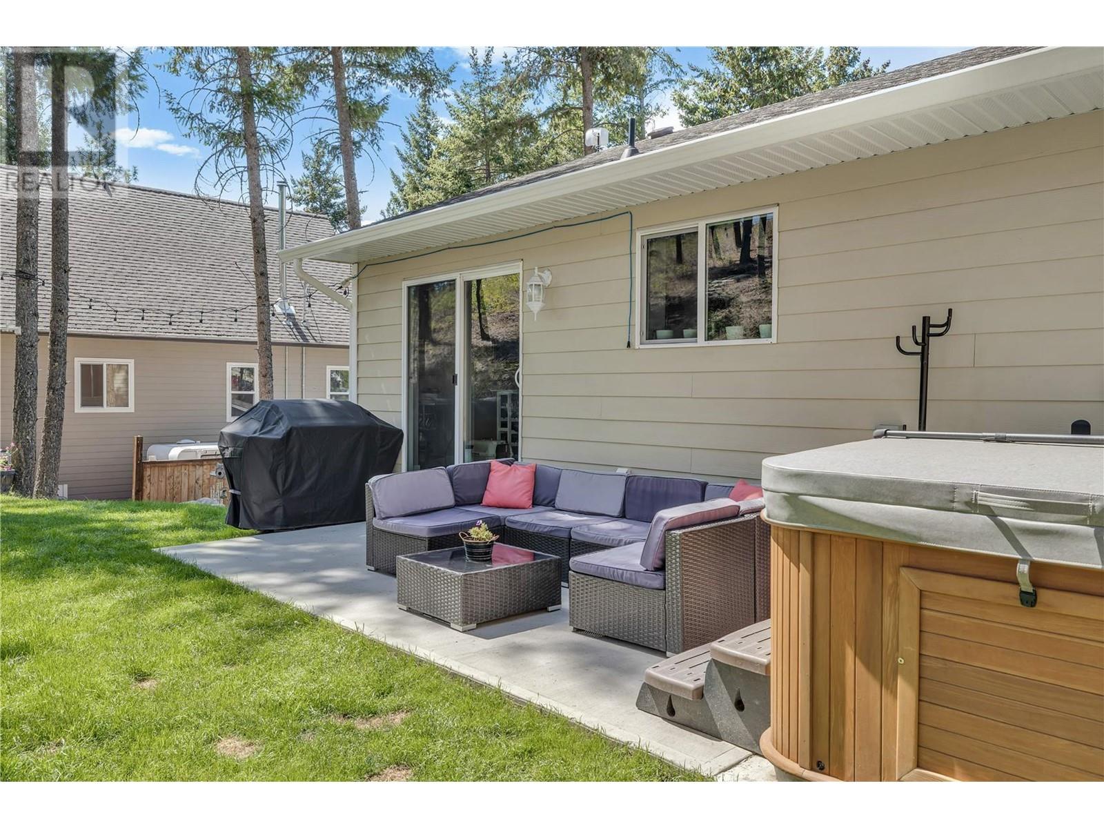  7075 Dunwaters Road, Kelowna