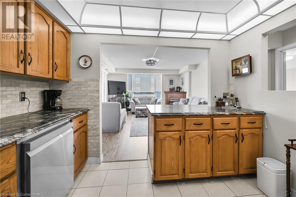Photo 13 of 6 Village Green Boulevard Unit 604, Hamilton ON