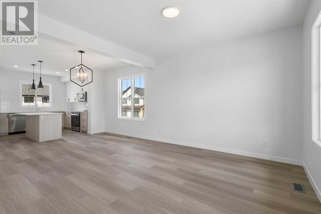 Single Family House for Sale in  amblefield Terrace NW Moraine Calgary 