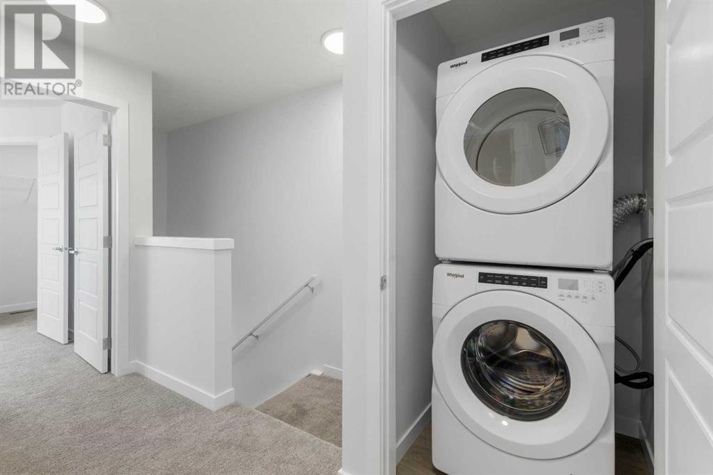 Single Family House for Sale in  amblefield Terrace NW Moraine Calgary 