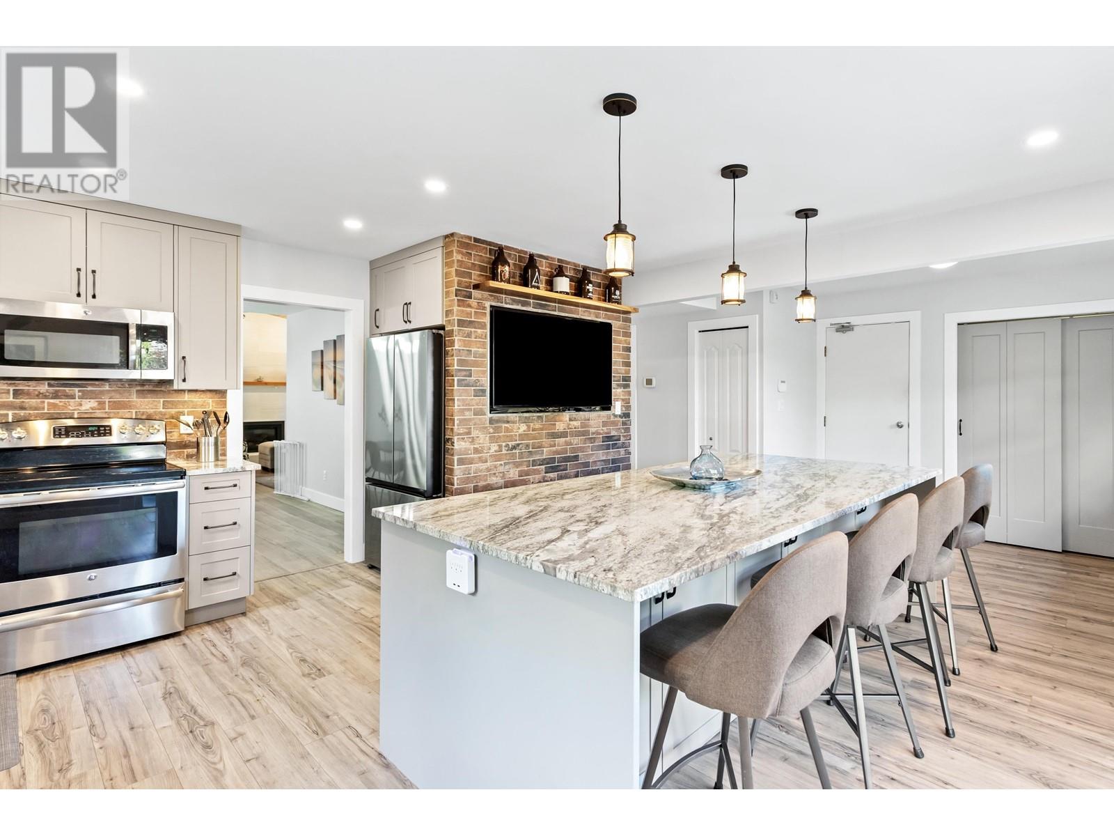 19436 118B AVENUE, Pitt Meadows