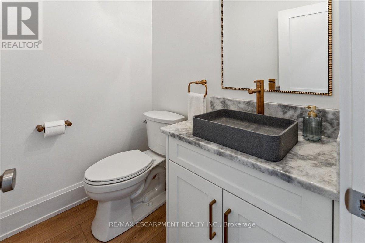 Photo 14 of 5252 Greenlane Road, Lincoln ON