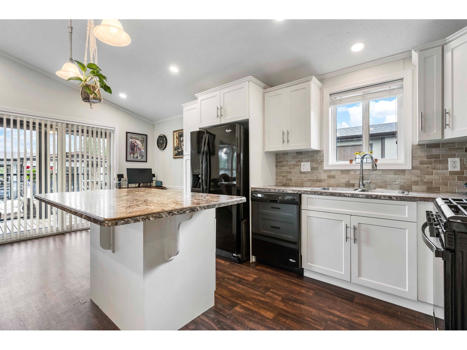 Photo 7 of 17 53480 Bridal Falls Road Bridal Falls, Rosedale BC