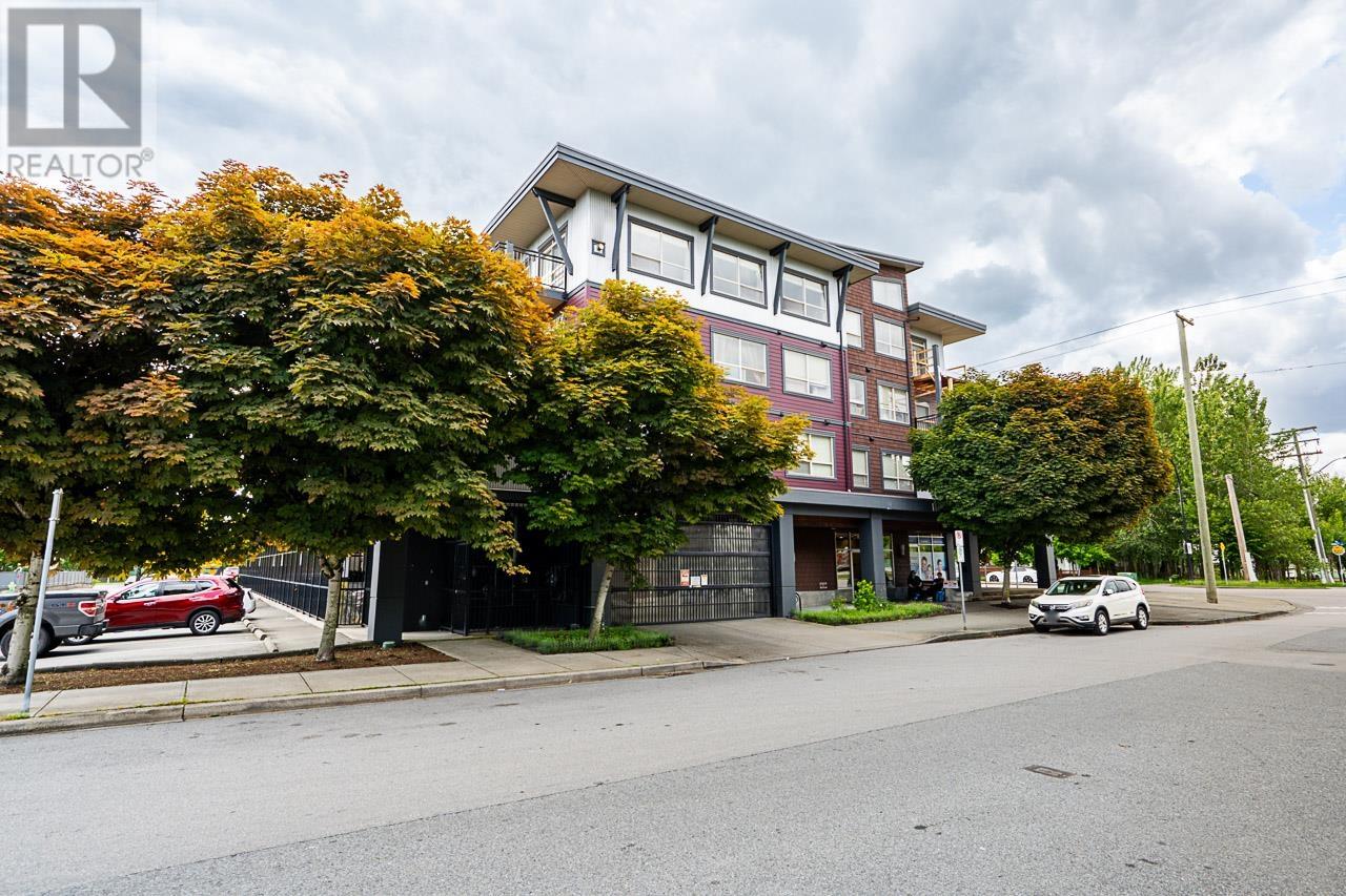 306 288 HAMPTON STREET, New Westminster