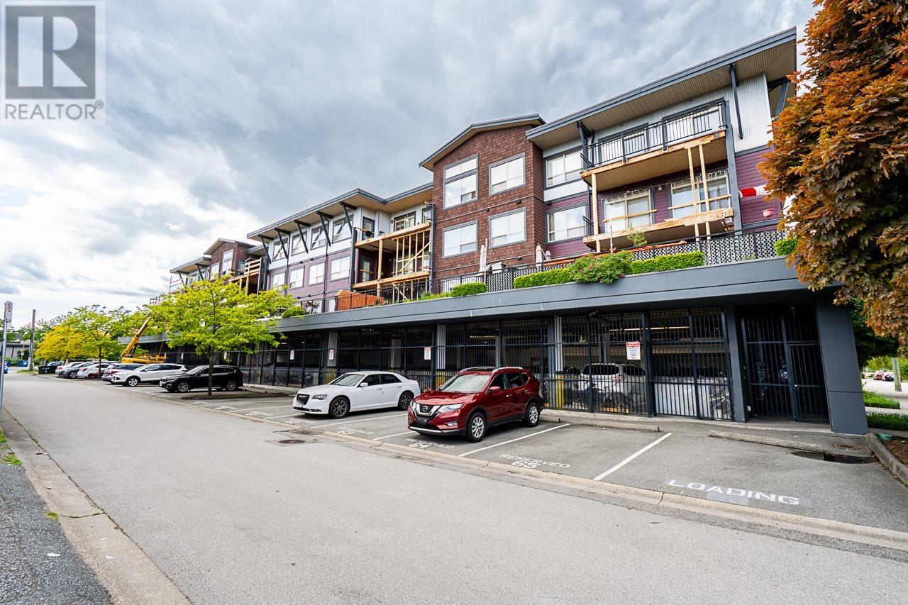 306 288 HAMPTON STREET, New Westminster
