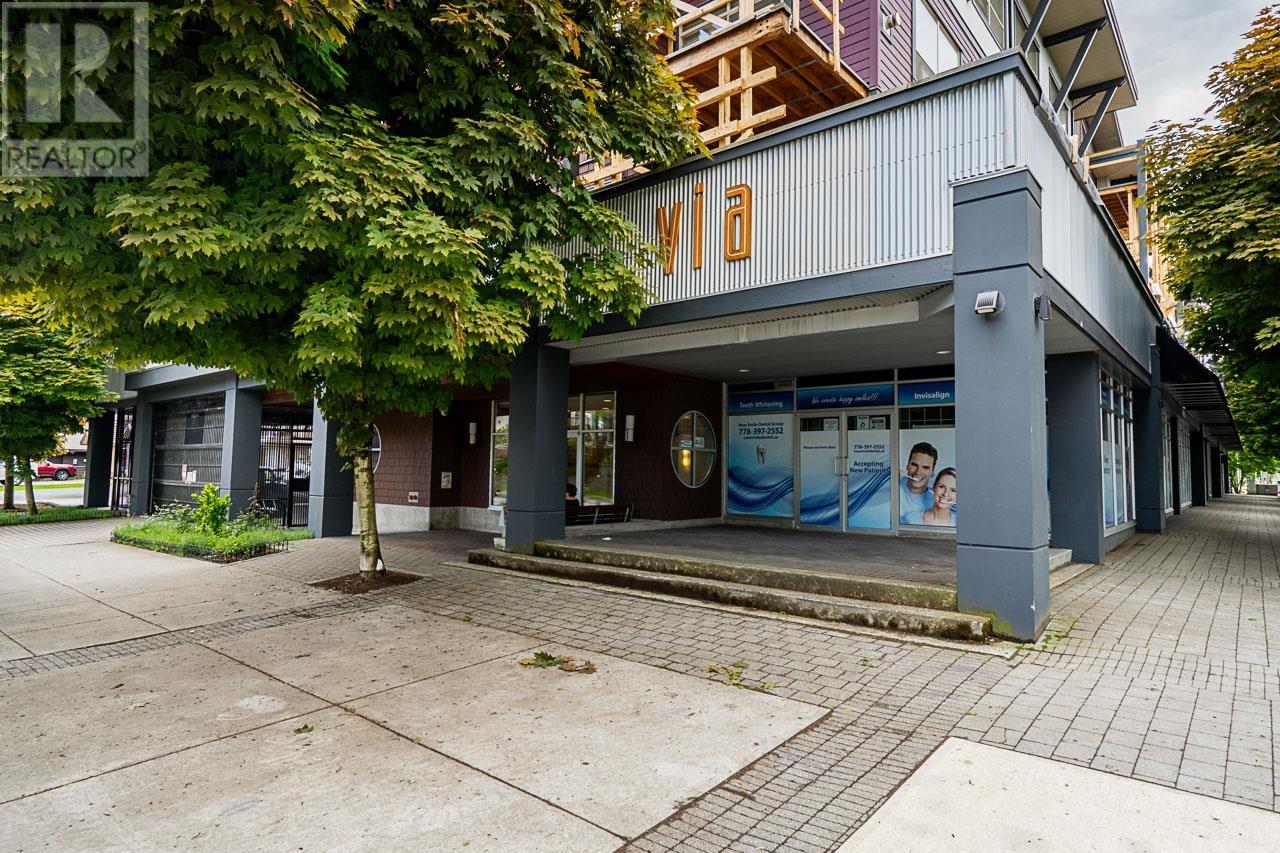 306 288 HAMPTON STREET, New Westminster