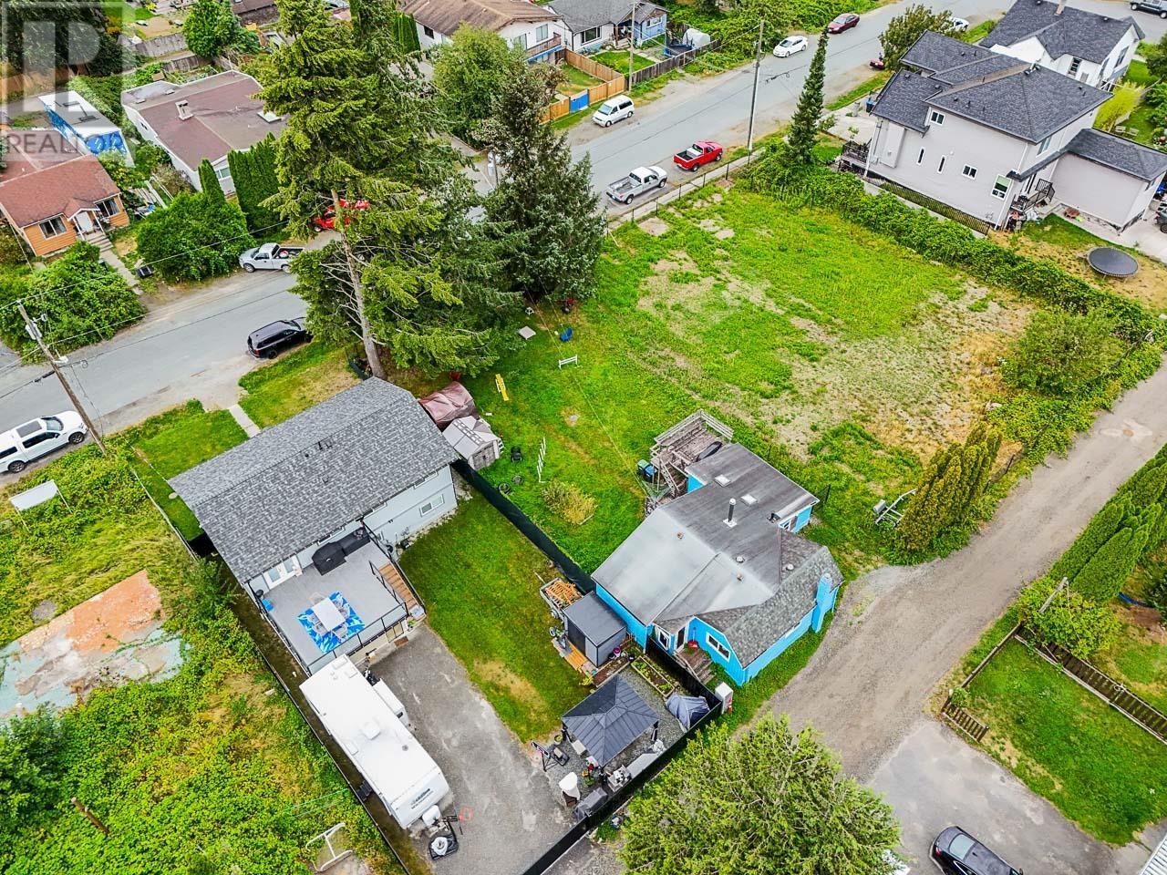 37956 FOURTH AVENUE, Squamish