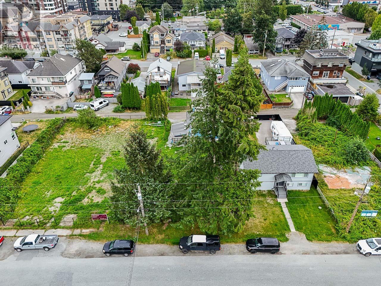 37956 FOURTH AVENUE, Squamish