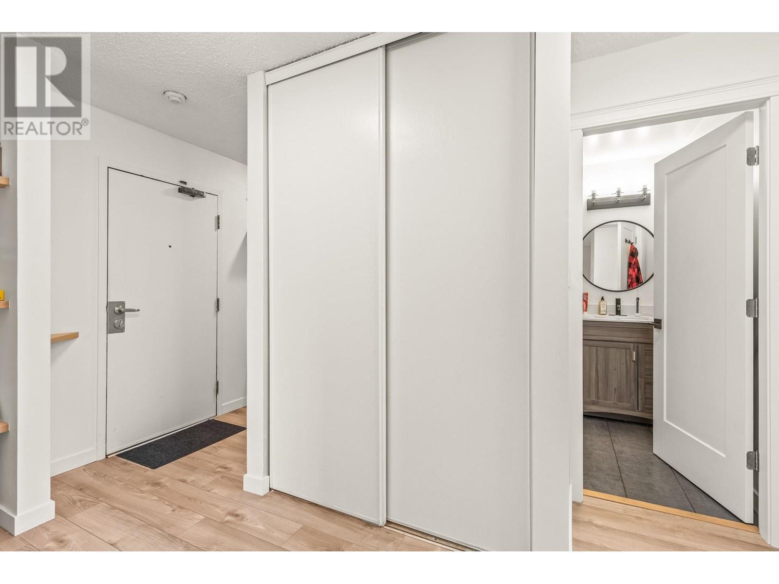 304 395 Franklyn Road, Kelowna