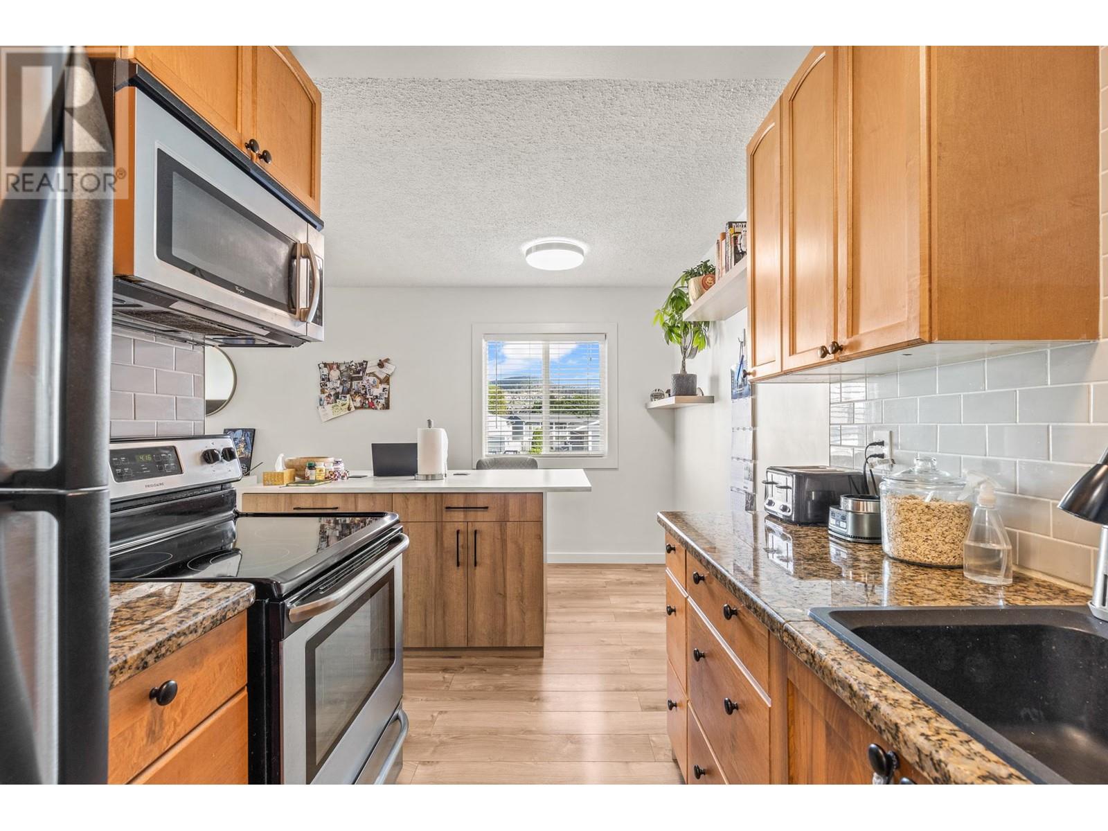304 395 Franklyn Road, Kelowna