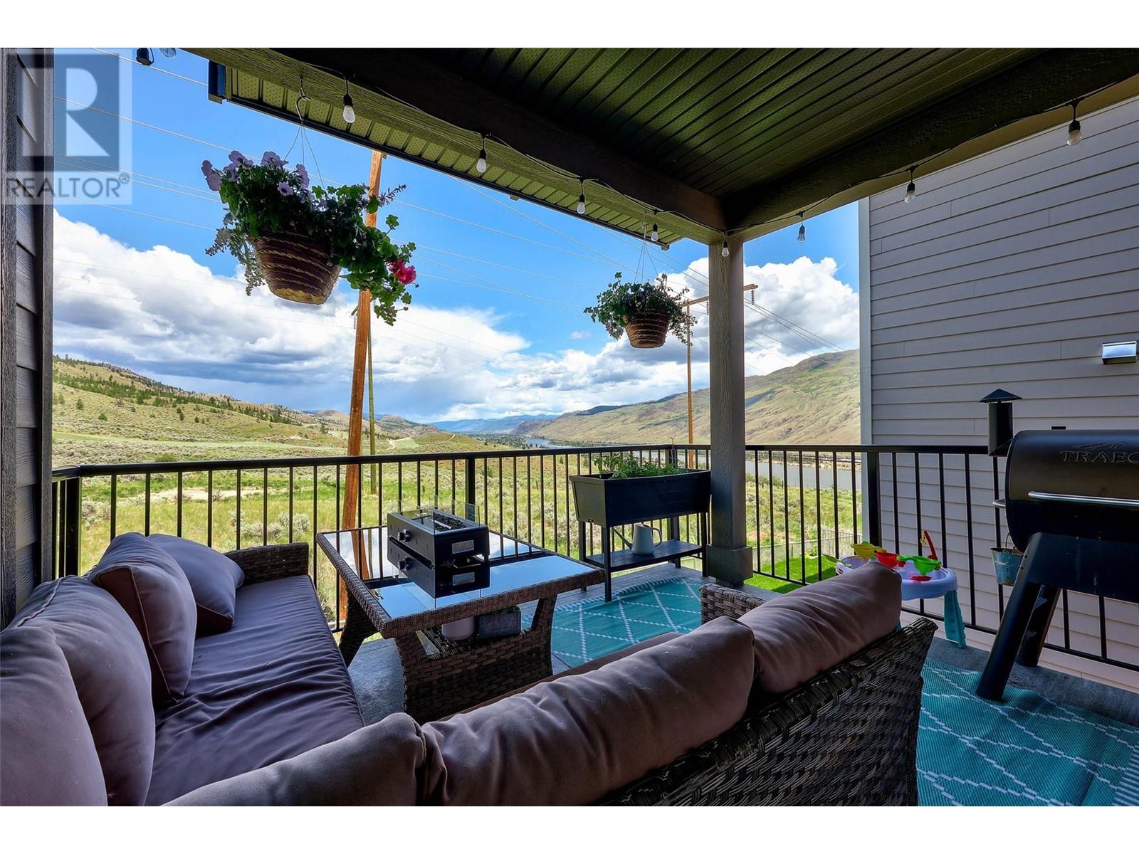 Photo 5 of 2281 Saddleback Drive, Kamloops BC
