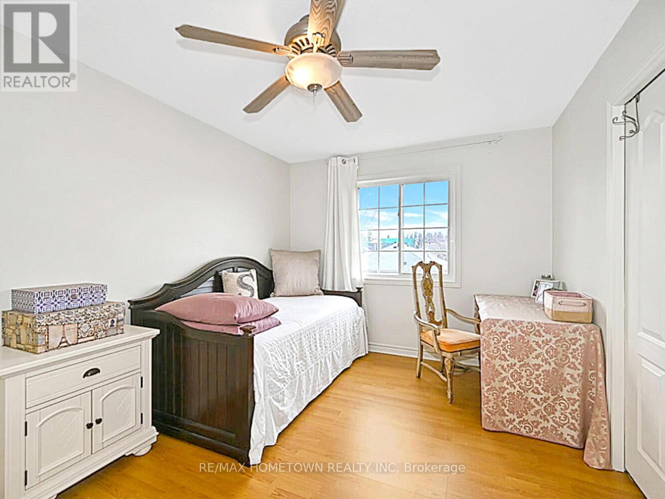 Photo 21 of 16 Regency Place, Brockville ON