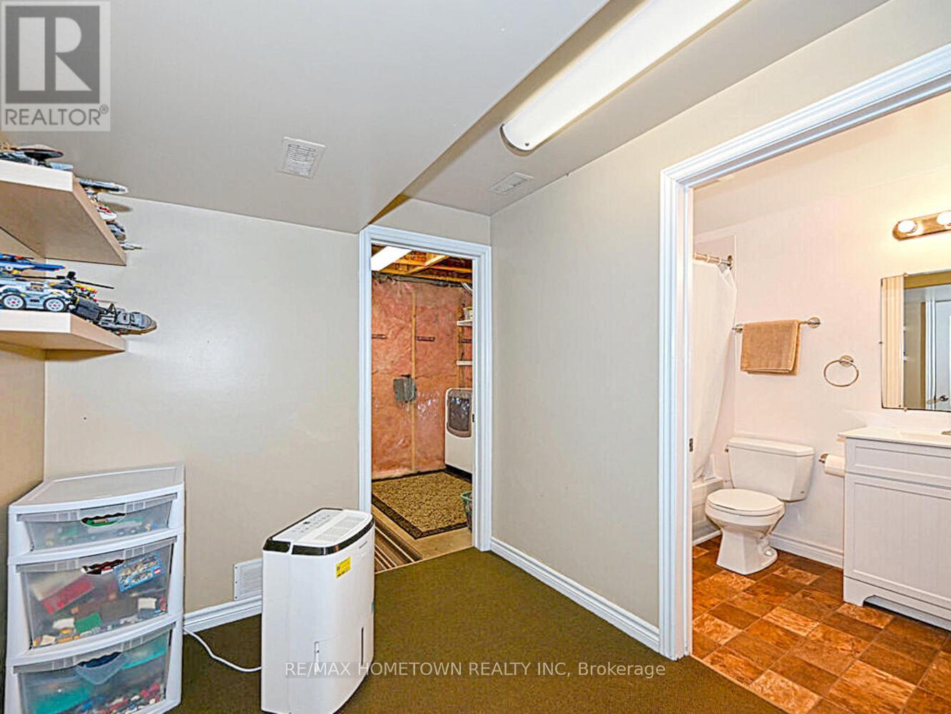 Photo 26 of 16 Regency Place, Brockville ON