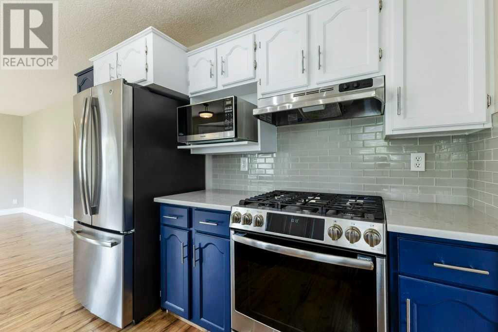 160 Gleneagles Close, Cochrane