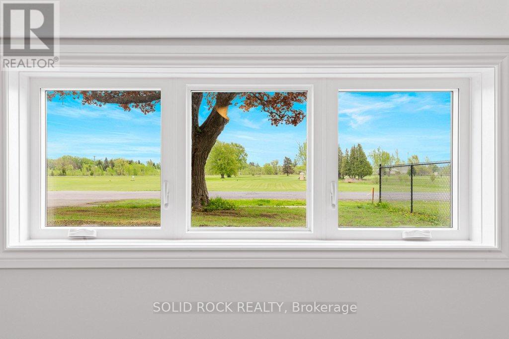 Photo 29 of 30 Lakeview Drive, South Dundas ON