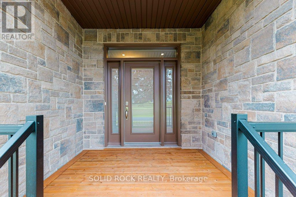 Photo 3 of 30 Lakeview Drive, South Dundas ON