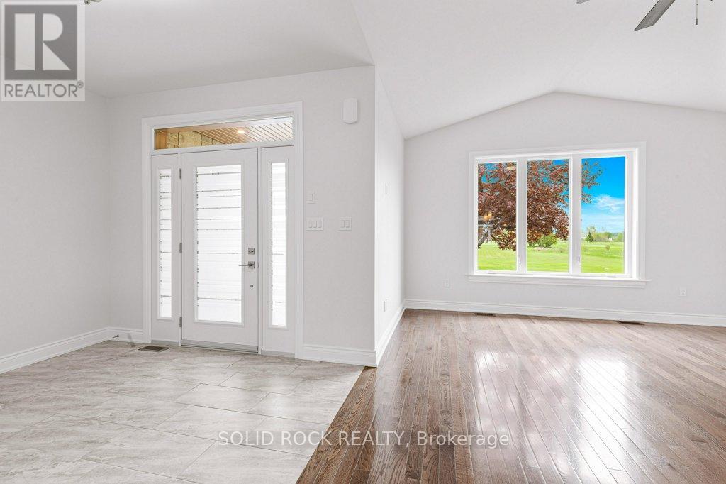 Photo 7 of 30 Lakeview Drive, South Dundas ON