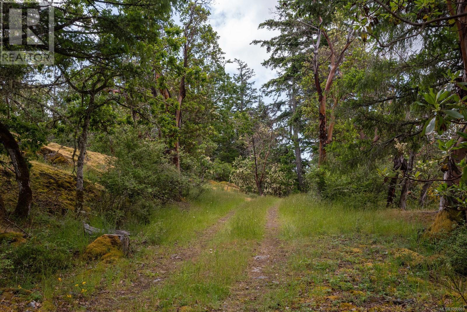  140 Petworth Drive, Saanich
